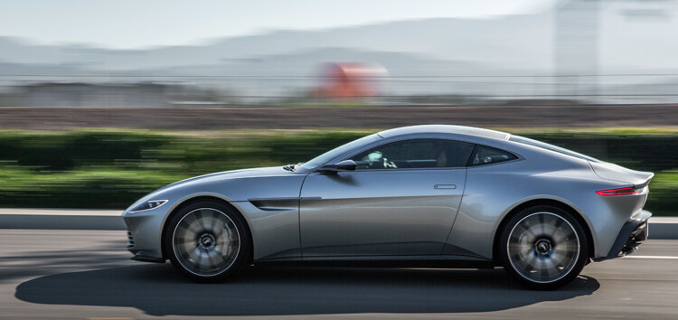 Aston-Martin-DB10-James-Bond-Driving