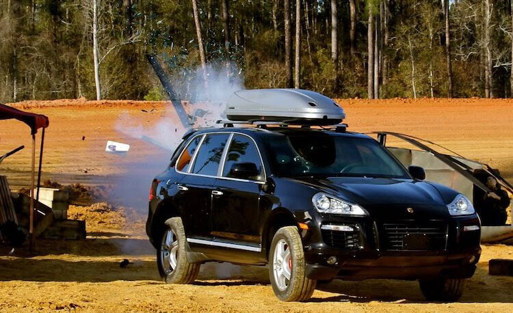 Bomb-Blanket-on-and-attacked-armored-bulletproof-attacked-porche-cayenne-armormax